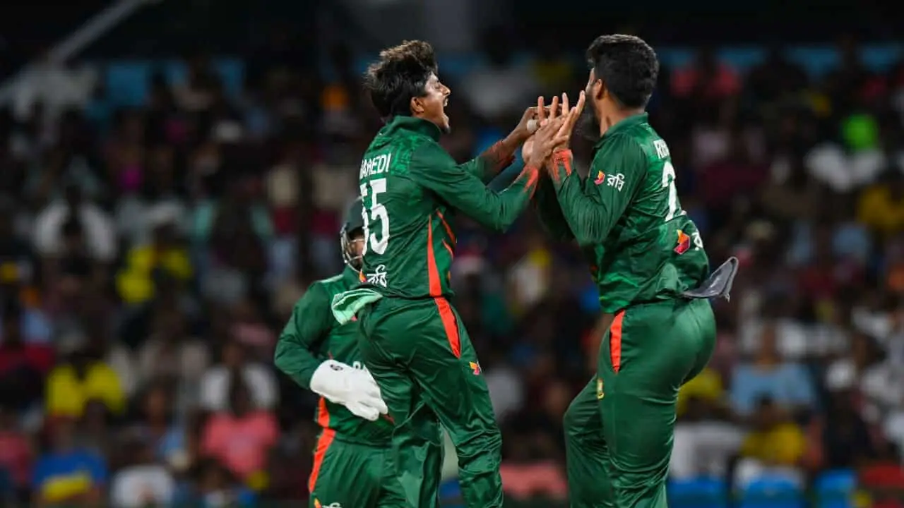 ৩৭ রানেই নেই ৫ উইকেট, বিপাকে ওয়েস্ট ইন্ডিজ