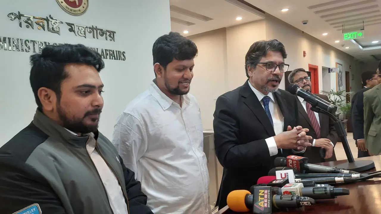 বন্ধু রাষ্ট্রগুলোর সঙ্গে সম্পর্ক হবে বাস্তবভিত্তিক, হঠকারিতা নয়