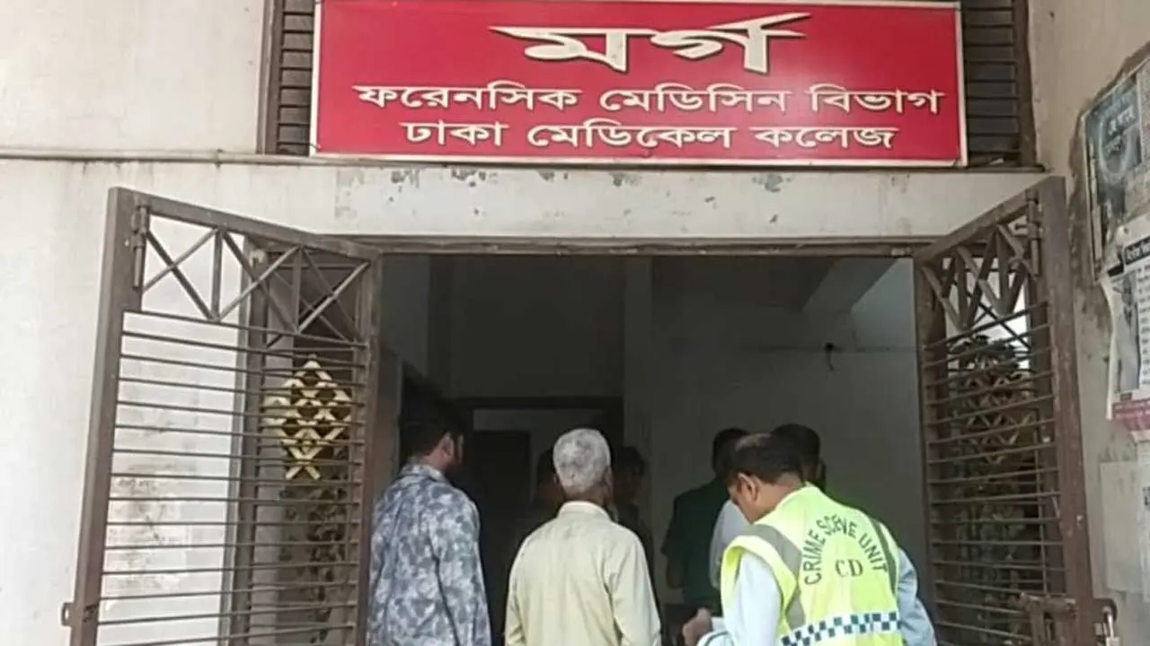 ১৩৪ দিন পর কবর থেকে তোলা হলো আন্দোলনে নিহত হাফিজুলের মরদেহ