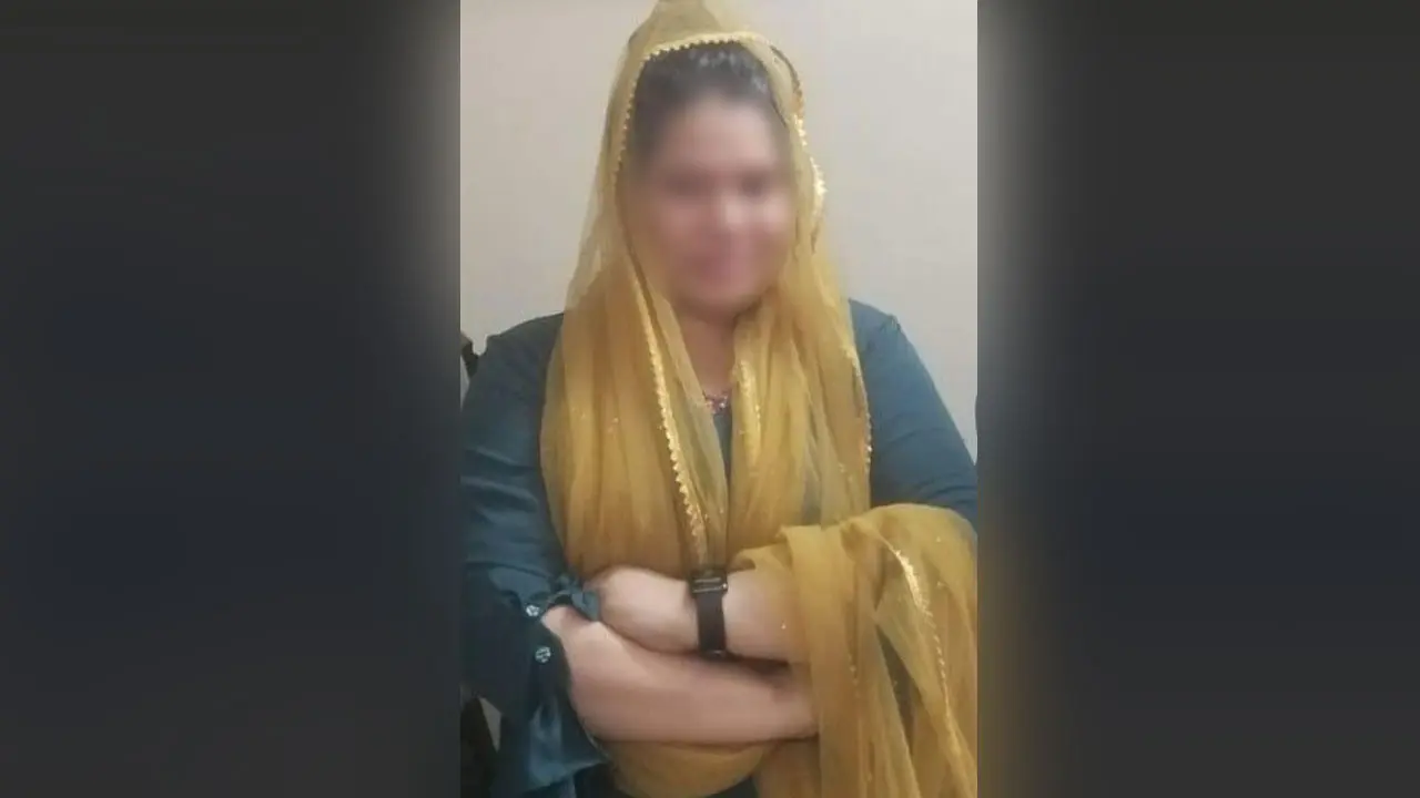 যুবকের অশ্লীল ভিডিও ধারণ করে মুক্তিপণ দাবি, নারী গ্রেপ্তার