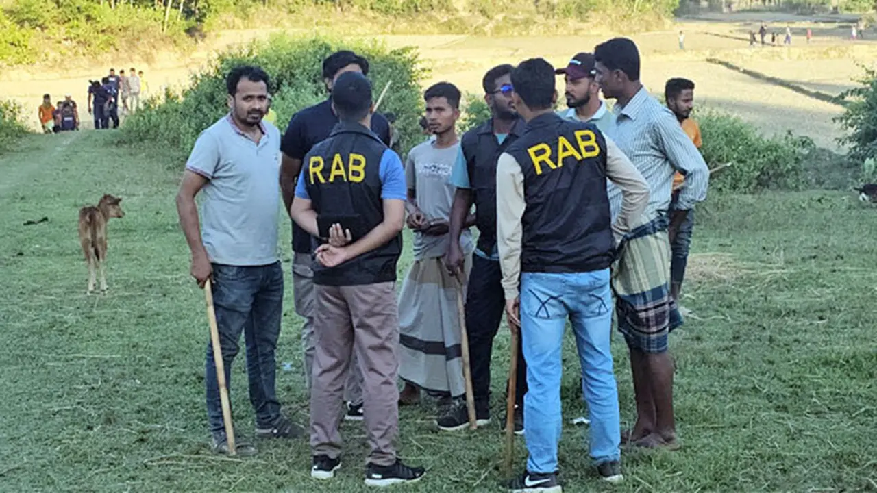 টেকনাফে অস্ত্রের মুখে দুই কৃষককে অপহরণ, ৩ জন গুলিবিদ্ধ 