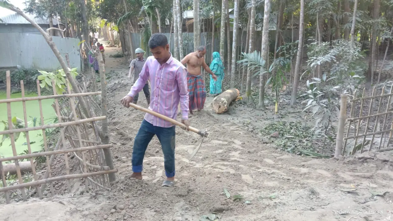৯৯৯-এ ফোন করেও অসহায় কৃষক