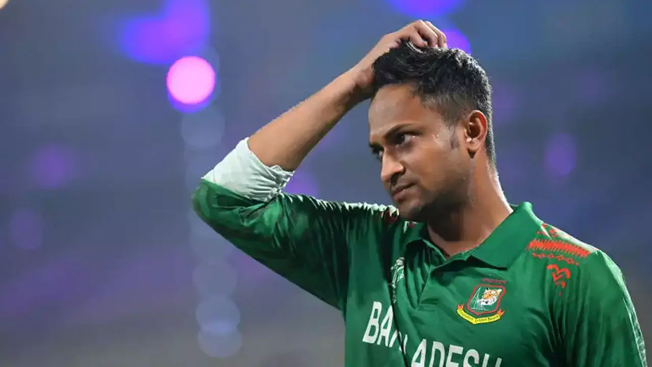বোলিং করছেন না সাকিব, খেলছেন ব্যাটার পরিচয়ে
