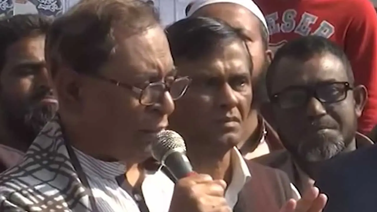 অন্তর্বর্তী সরকার ব্যর্থতার পরিচয় দিয়ে যাচ্ছে