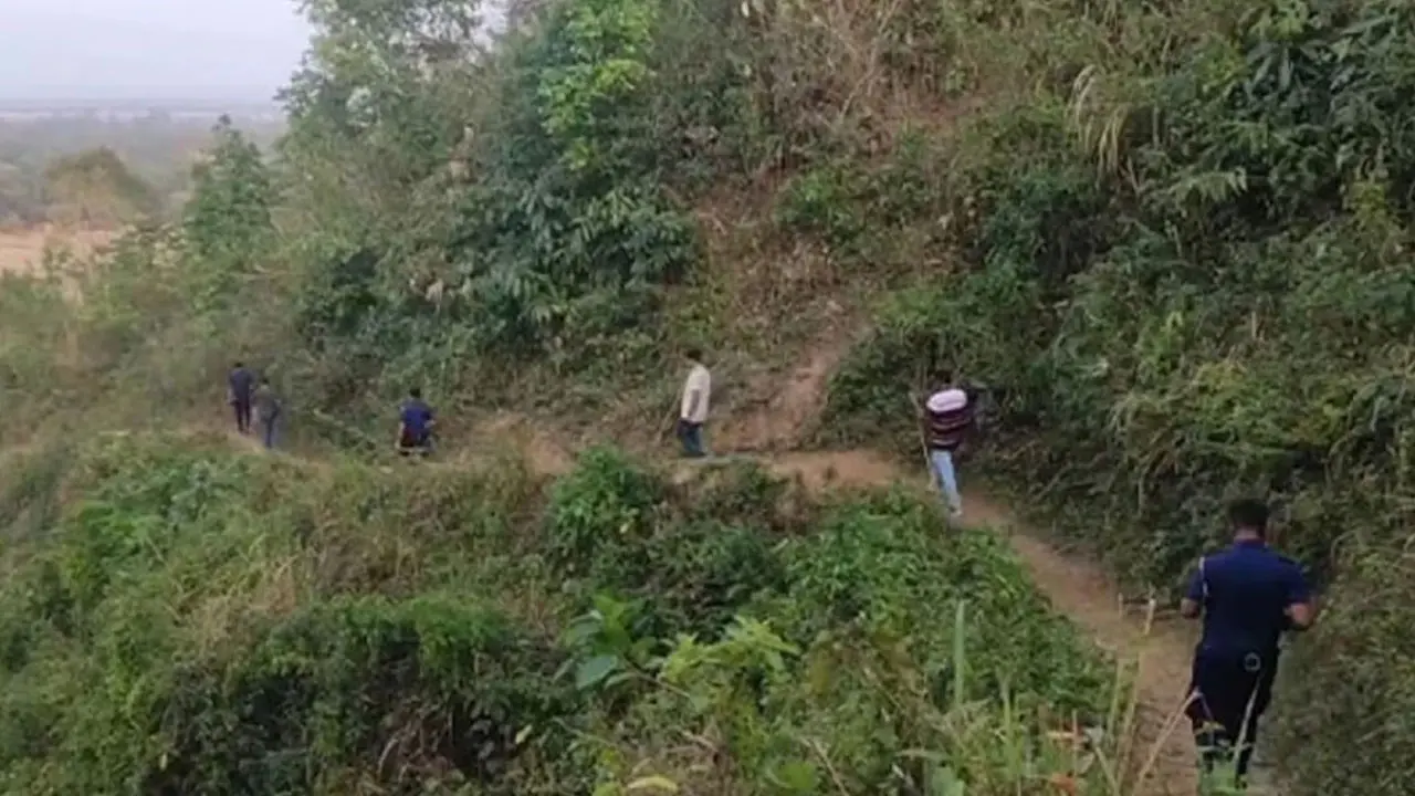 টেকনাফে ১৯ বনকর্মীকে অপহরণ