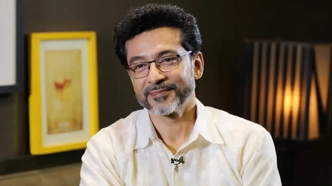 সুখী দাম্পত্যের সিক্রেট জানালেন টোটা রায় চৌধুরী