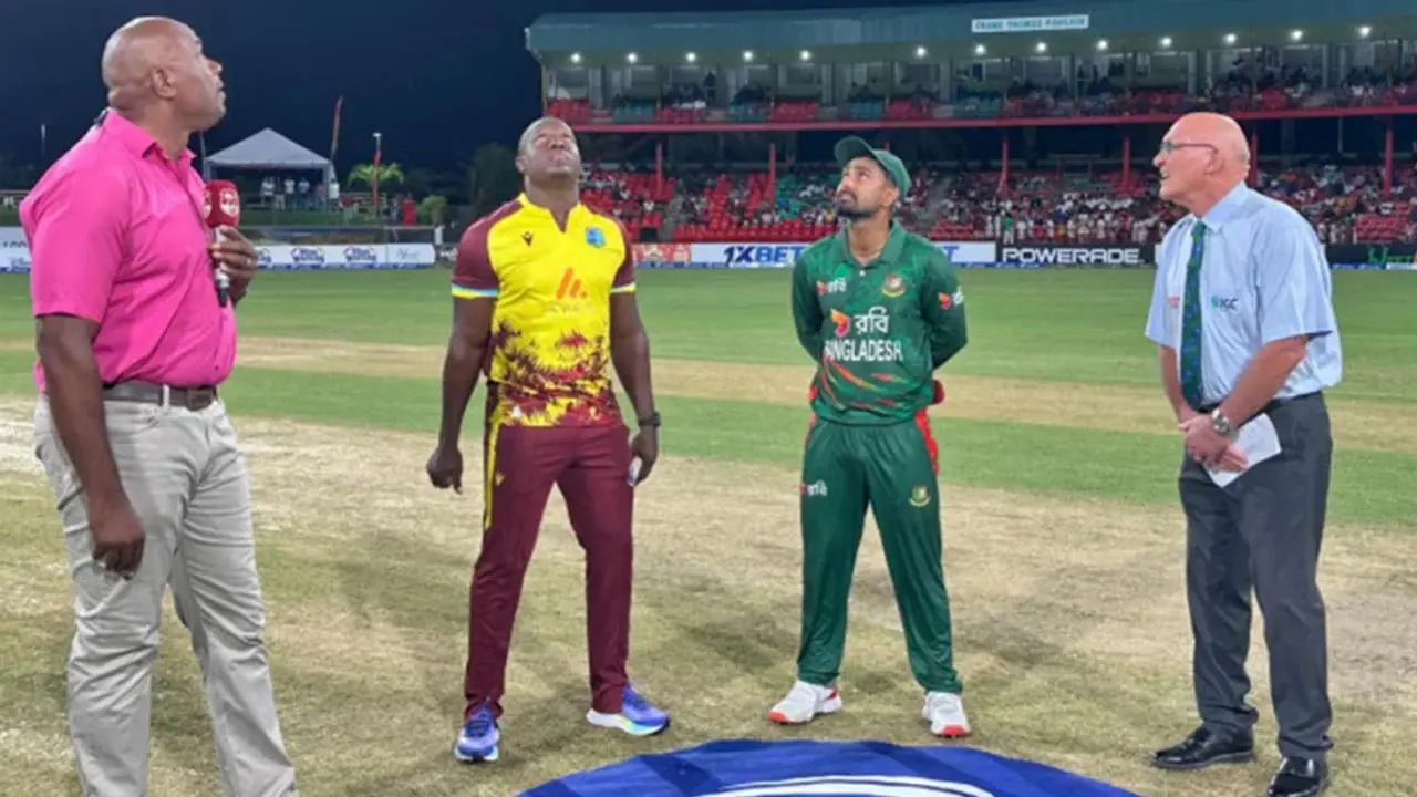 এক পরিবর্তন নিয়ে ব্যাটিংয়ে বাংলাদেশ