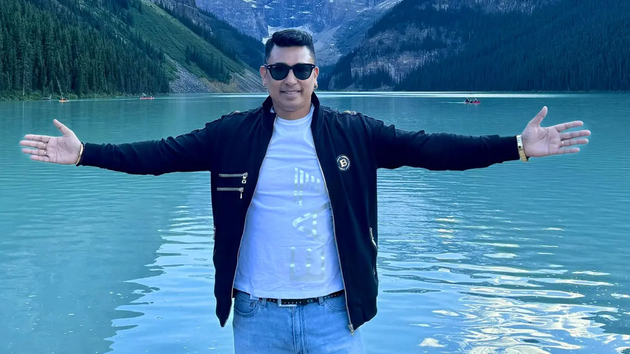 নতুন পেশায় যুক্ত হলেন জায়েদ খান