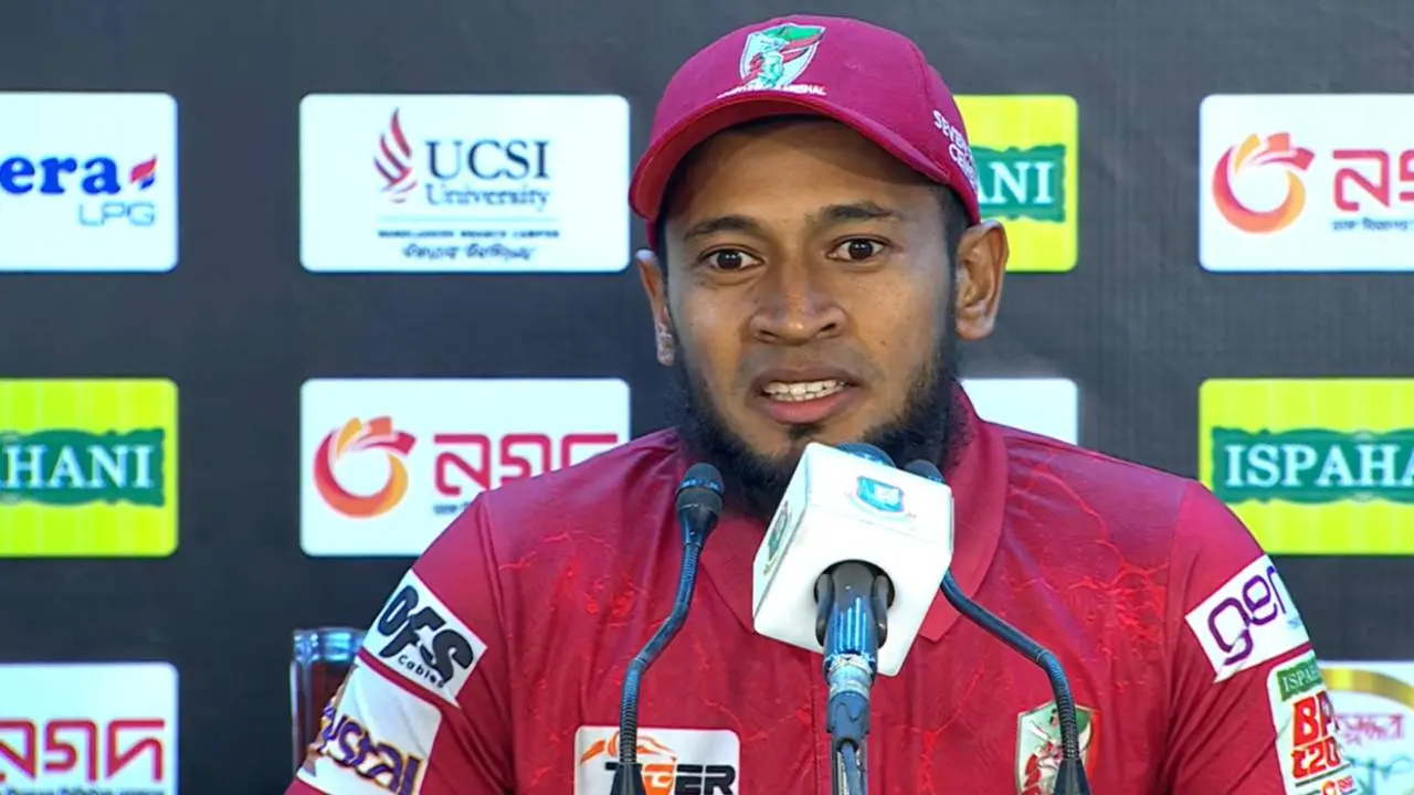 বিপিএল না হলে ক্রিকেটারদের সংসার চালাতে কষ্ট হয়: মুশফিক