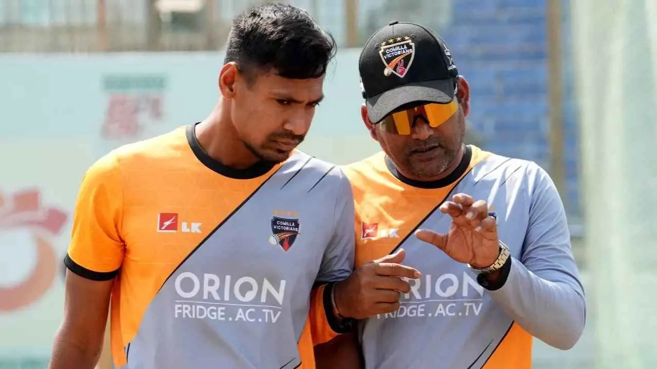 বিপিএলের ফাইনাল খেলছেন মুস্তাফিজ
