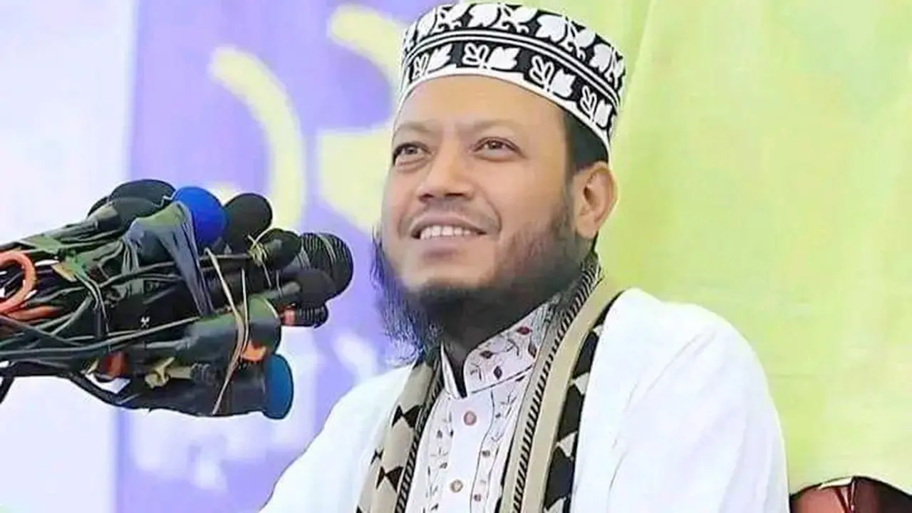 অবশেষে মুফতি আমির হামজার ওয়াজ মাহফিলের অনুমতি মিলেছে