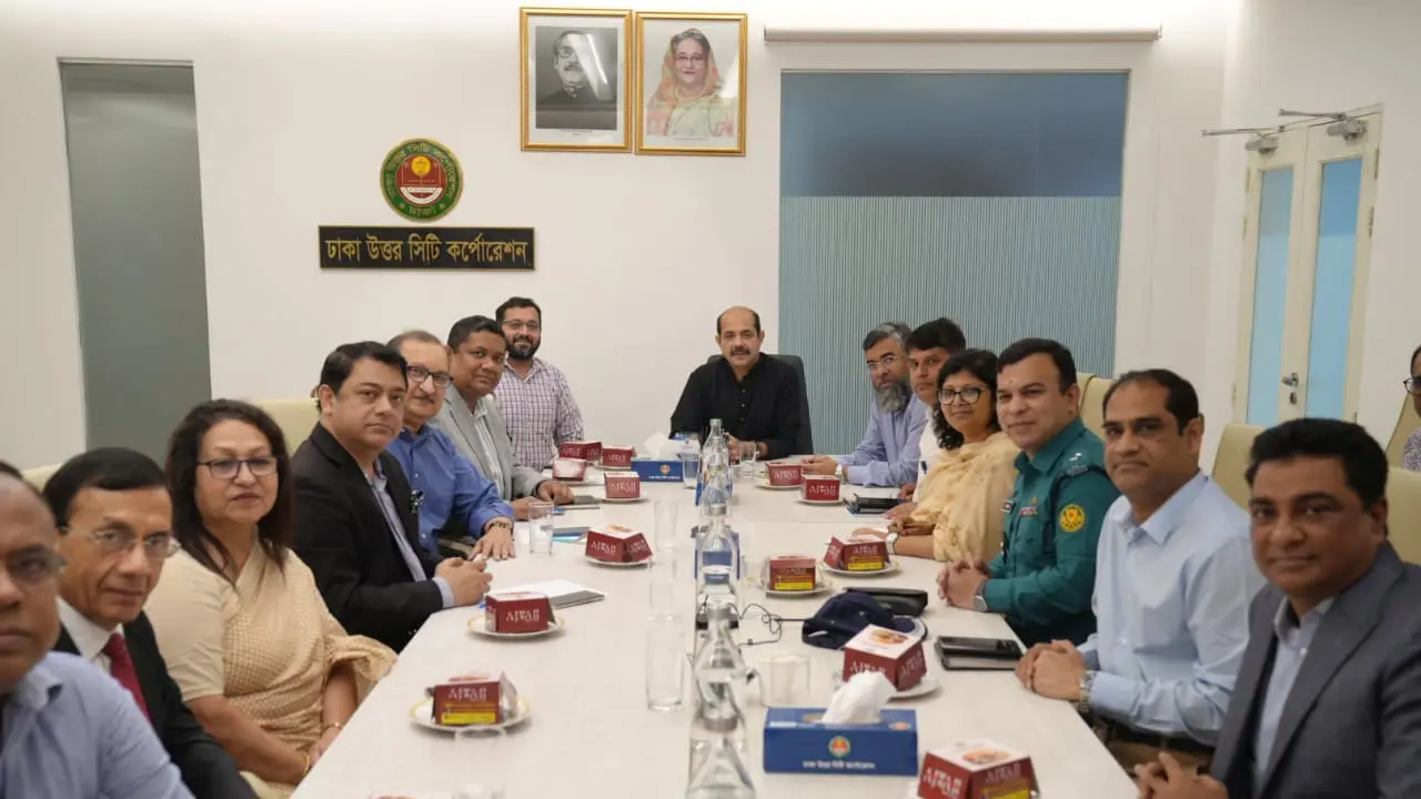 ঢাকা চাকা-গুলশান চাকার ভাড়া ৫ টাকা কমানোর নির্দেশ মেয়র আতিকের