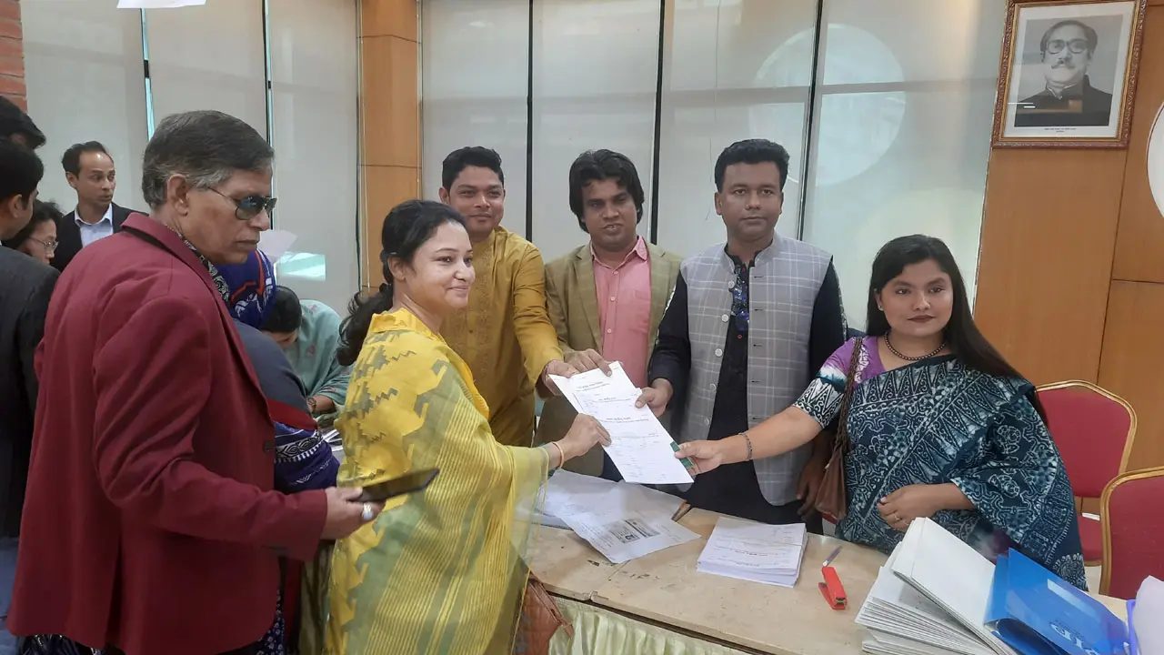 সংরক্ষিত নারী আসনে আ.লীগের মনোনয়ন ফরম বিক্রি শুরু