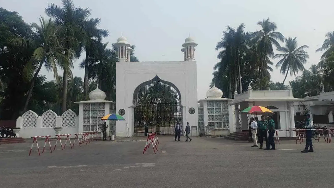 বাড়ছে মন্ত্রিসভার আকার, শুক্রবার সন্ধ্যায় বঙ্গভবনে শপথ