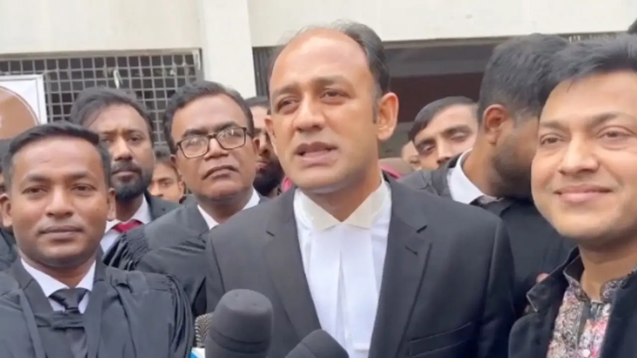 পলিথিন বন্ধে মূল জায়গায় হাত দেয় না সরকার : ব্যারিস্টার সুমন