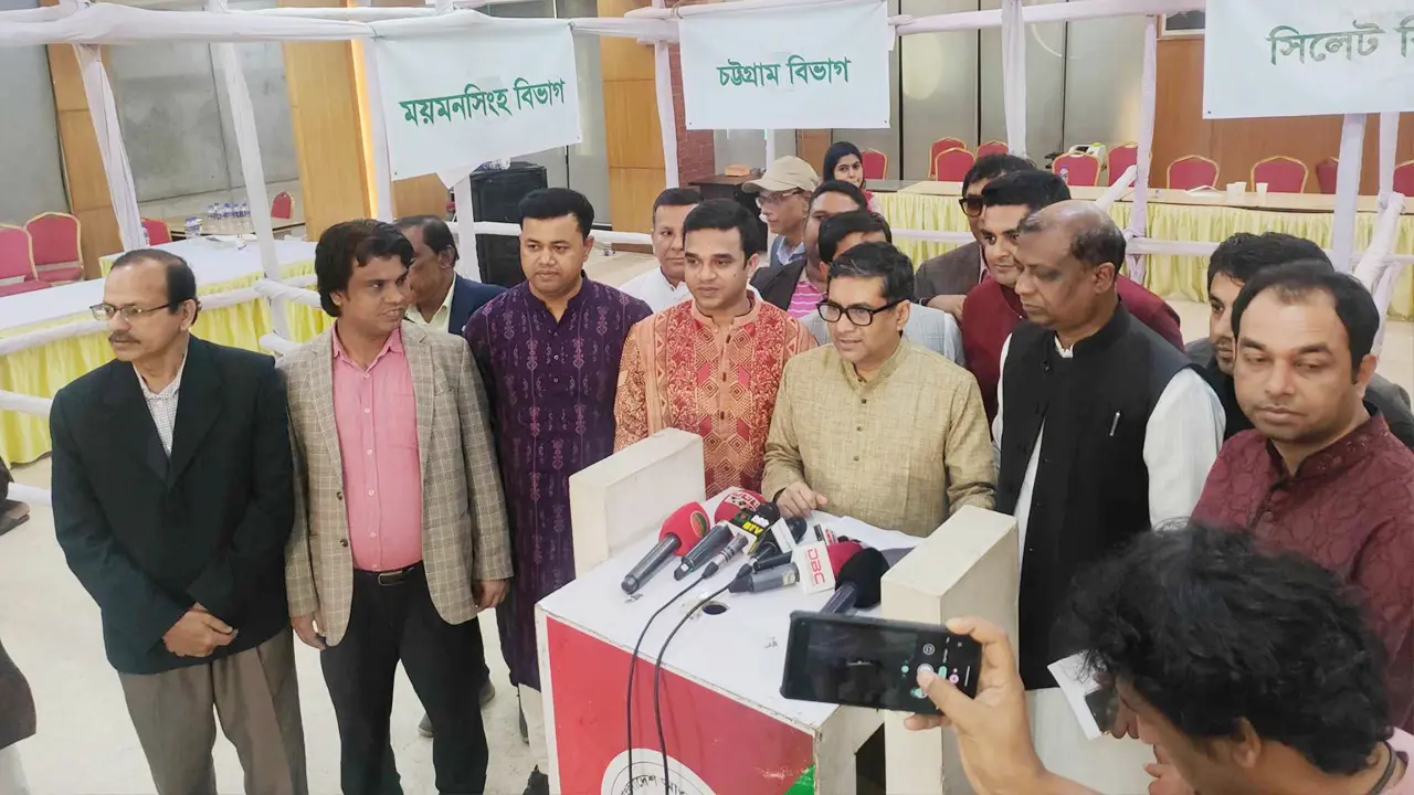 দ্বিতীয় দিন ৫২২টি মনোনয়ন ফরম বিক্রি করেছে আ.লীগ
