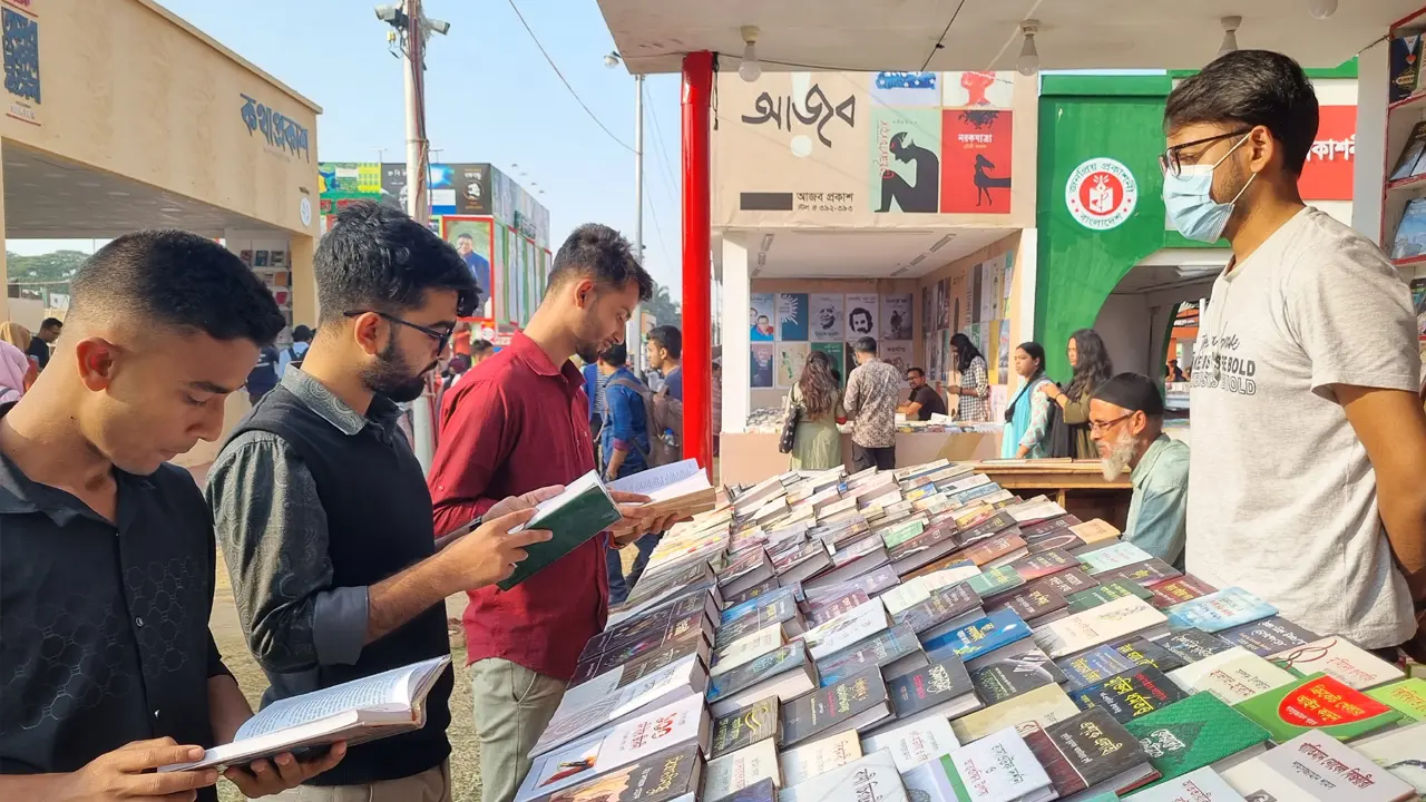 সপ্তম দিনে বইমেলায় এসেছে ৬৯টি নতুন বই