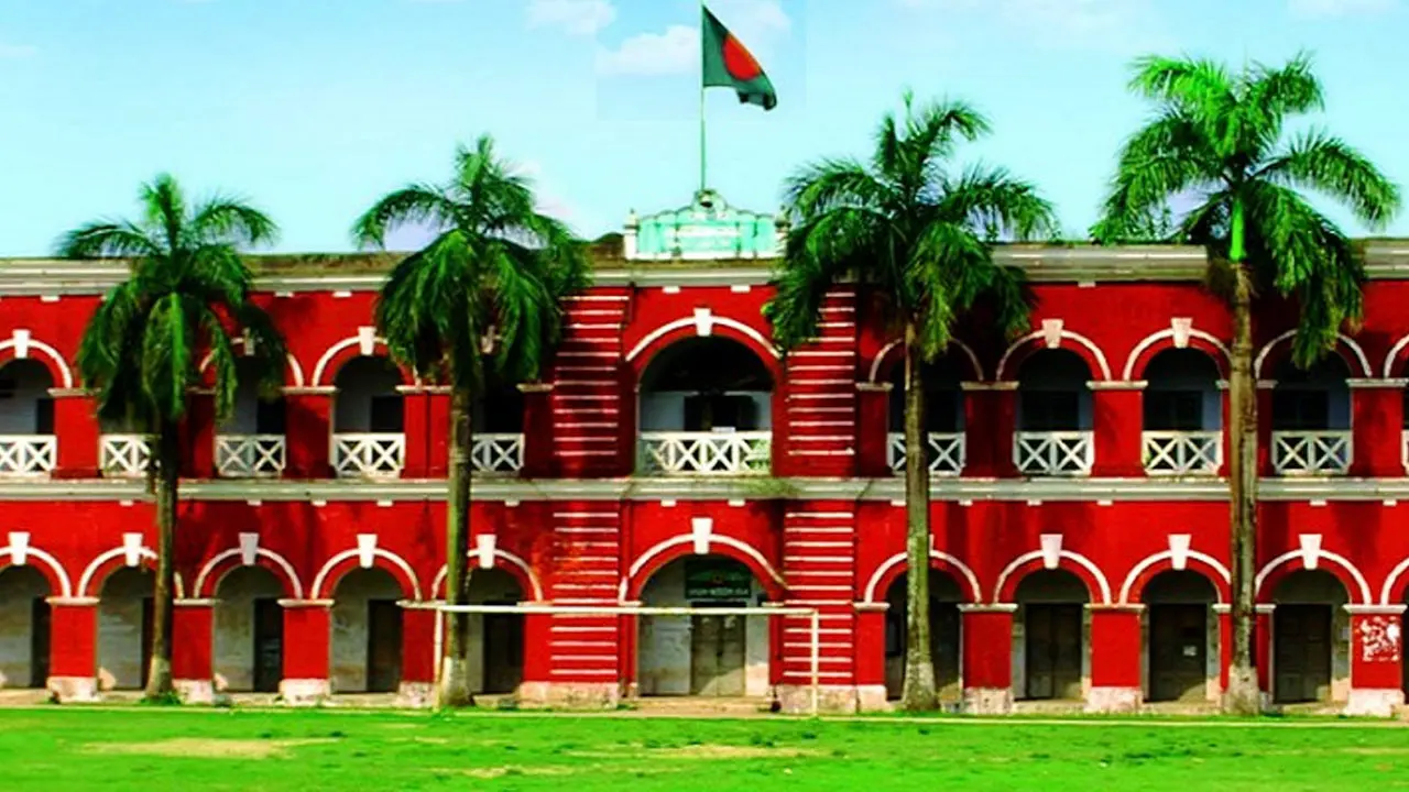 বিভাগ পরিবর্তন করে বিপাকে পড়েছেন ৩৩ এইচএসসি পরীক্ষার্থী