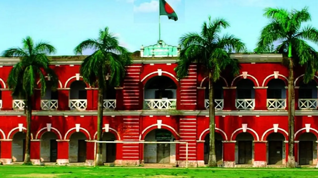 ফেনী কলেজের ৩৩ শিক্ষার্থীর এইচএসসি পরীক্ষা অনিশ্চিত