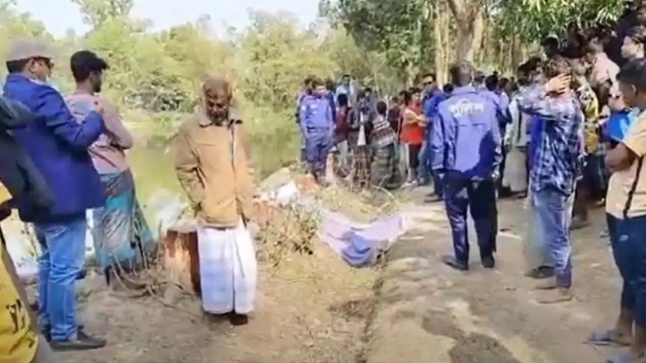 হবিগঞ্জে পুকুরপাড়ে মিলল ইজিবাইক চালকের গলাকাটা মরদেহ