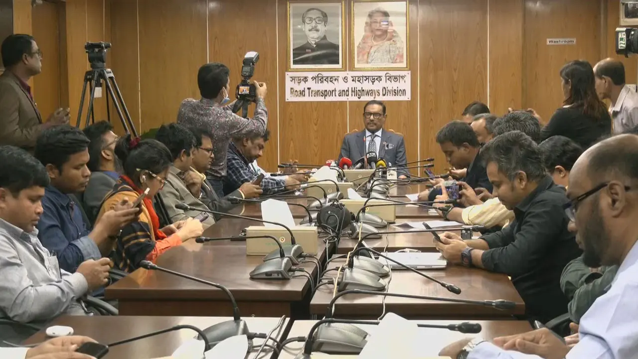 মেট্রো রেলে হাফ ভাড়া সম্ভব নয়, দাবি অবান্তর : ওবায়দুল কাদের
