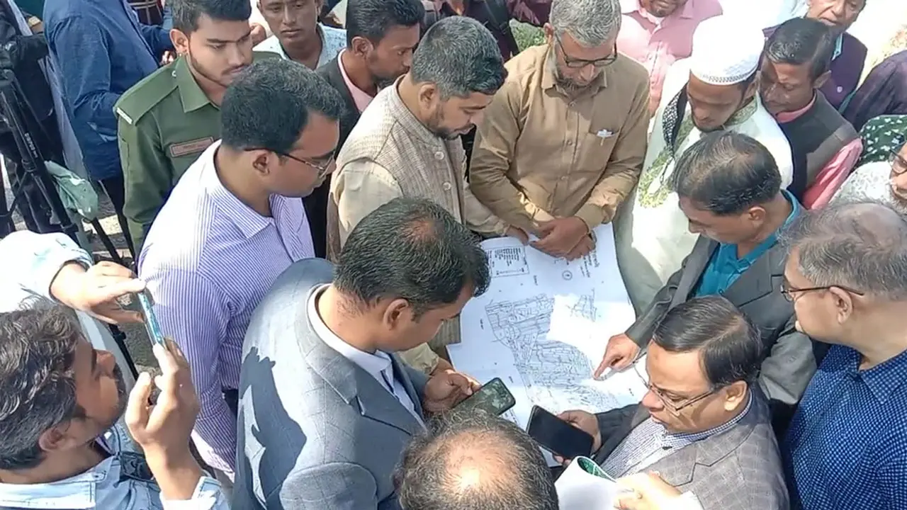 কলাপাড়ায় আন্তর্জাতিক বিমানবন্দরের জায়গা পরিদর্শনে প্রতিনিধিদল