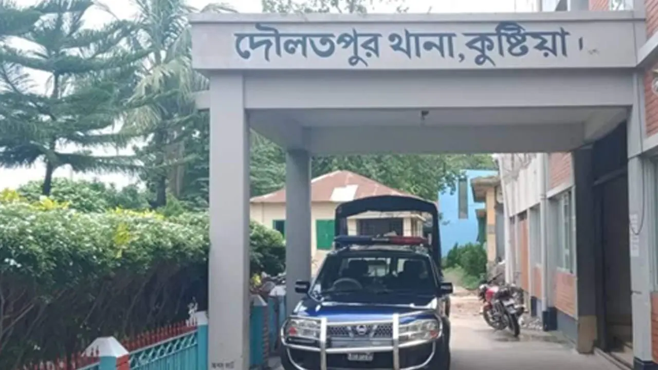 কুষ্টিয়ায় চাঁদা না দেওয়ায় ডিশ ব্যবসায়ীকে হত্যার হুমকি