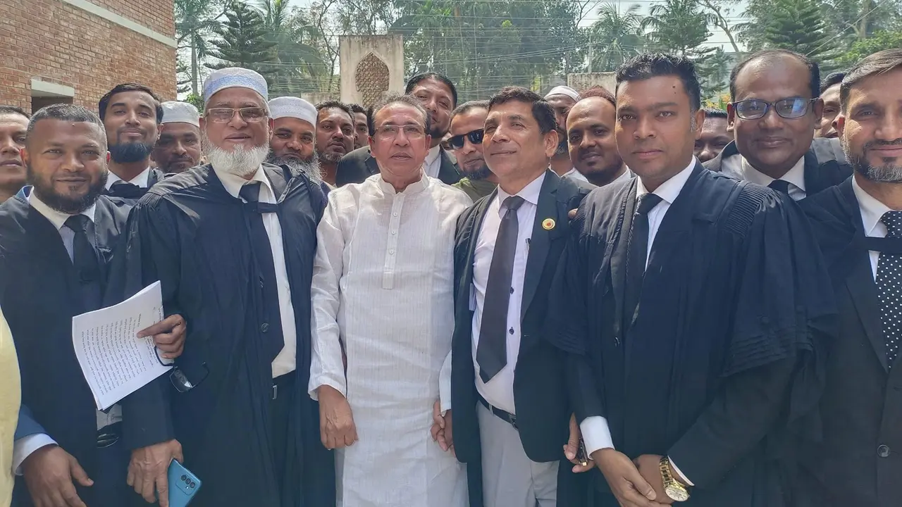 পুলিশের দুই মামলায় জামিন পেলেন লক্ষ্মীপুর বিএনপির সদস্য সচিব