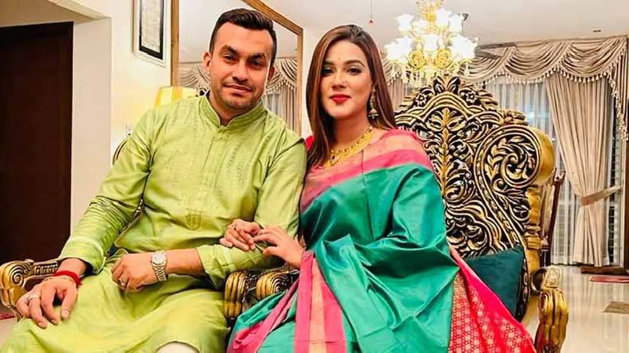 সংসার ভাঙল মাহিয়া মাহির