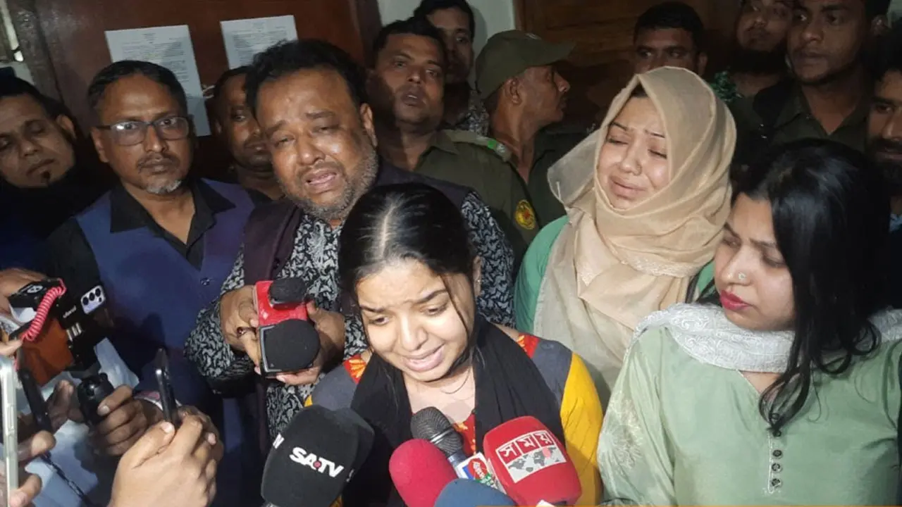 নকল সন্দেহে উত্তরপত্র ছেঁড়ার অভিযোগ: ডাকা হয়েছে সেই পরীক্ষার্থীকে