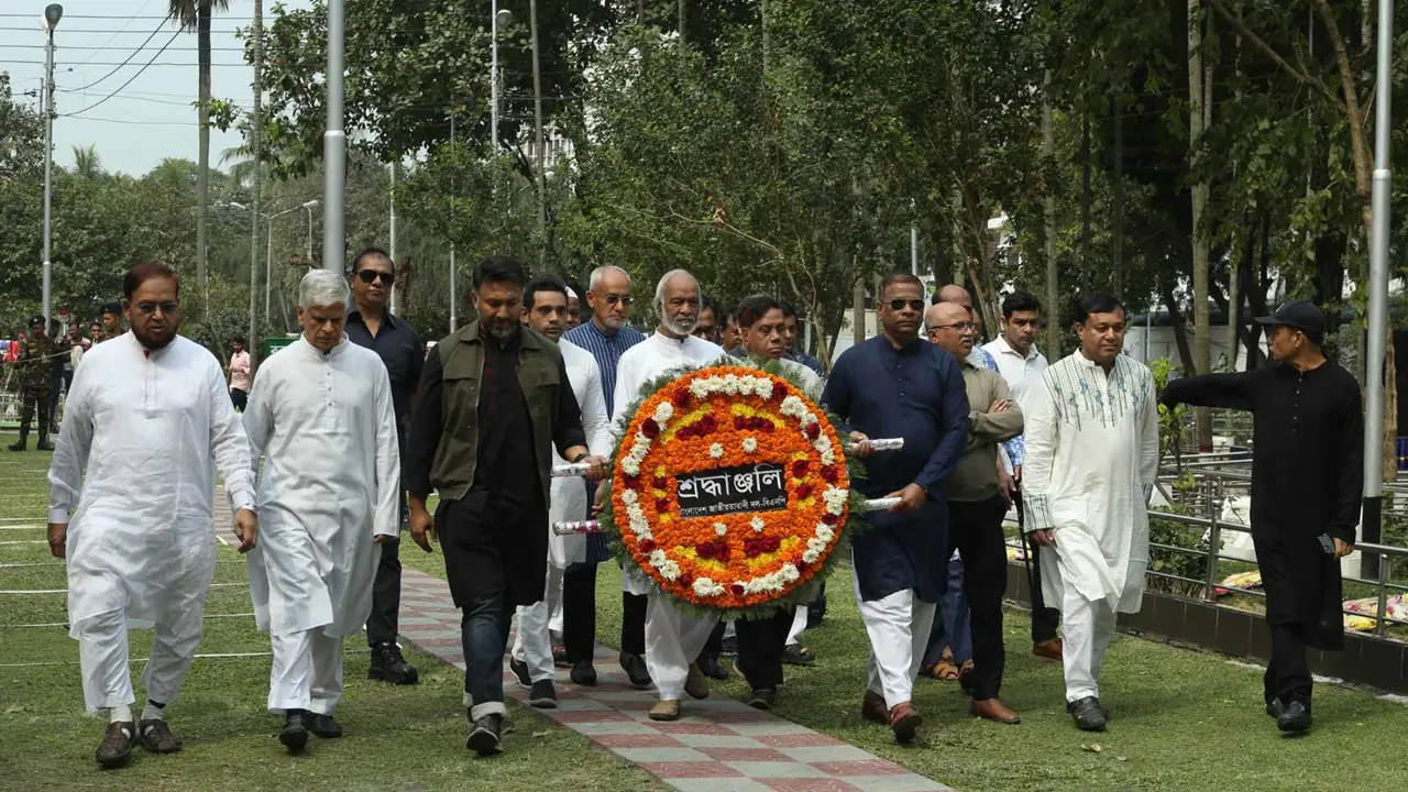 পিলখানার হত্যাকাণ্ডের পেছনে কি ছিলো মানুষ সেই সত্যি জানতে চায়