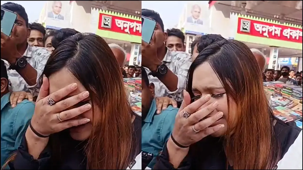 বইমেলায় কান্নায় ভেঙে পড়লেন মুশতাকের স্ত্রী তিশা