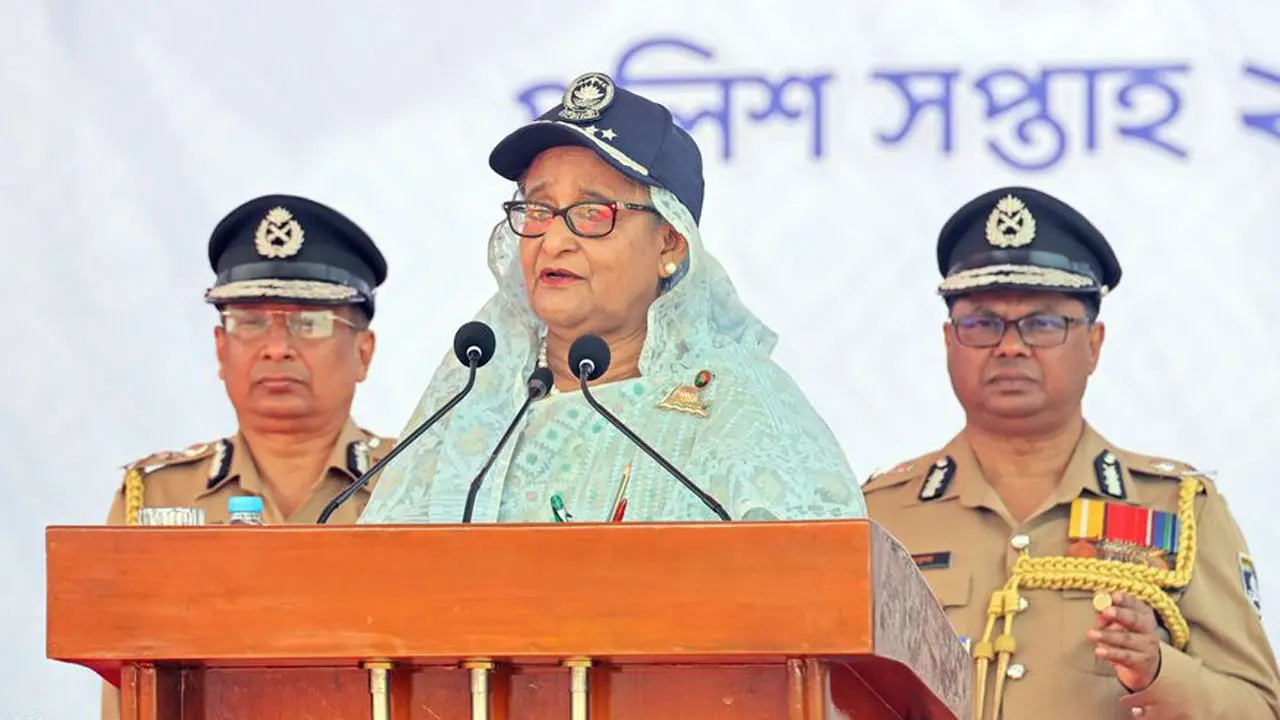 পুলিশ জনগণের বন্ধু, সে কথা মাথায় রেখেই দায়িত্ব পালন করতে হবে