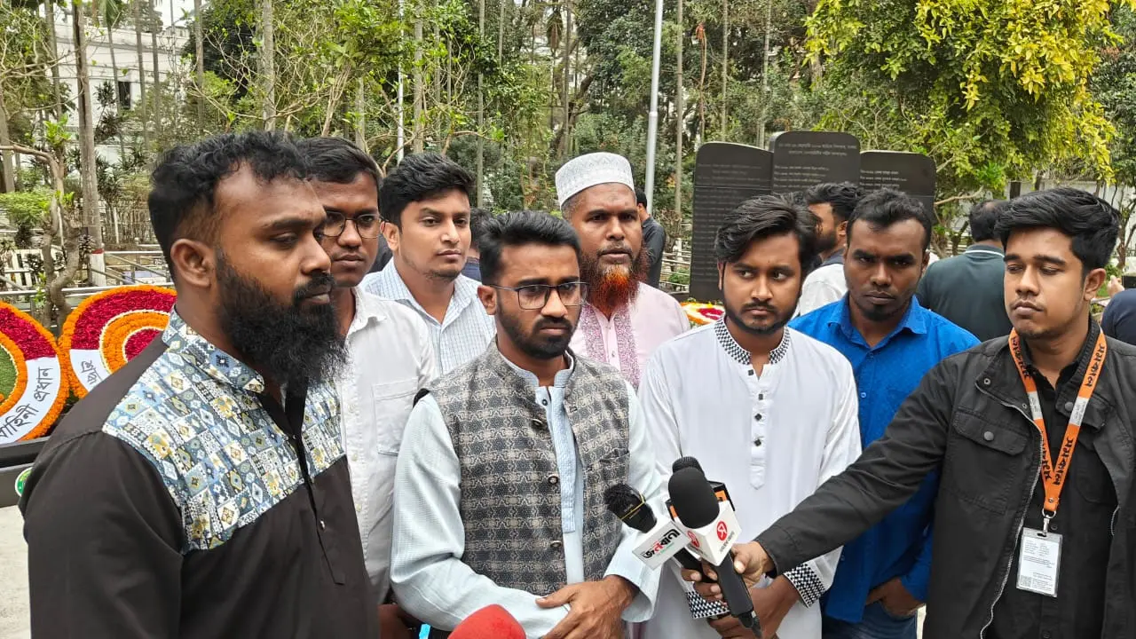 আওয়ামী লীগ পিলখানা হত্যাকাণ্ডের দায় এড়াতে পারে না : রাশেদ খান