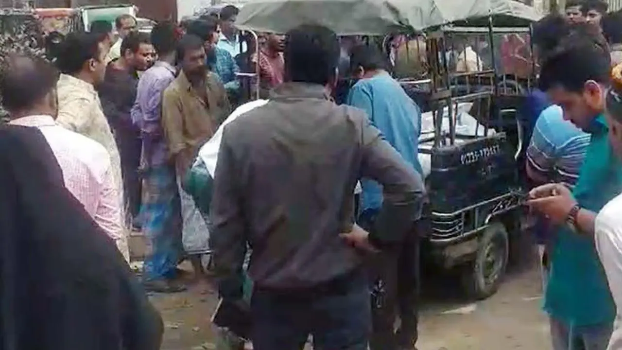মধুপুরে মোটরসাইকেল দুর্ঘটনায় নিহত ২