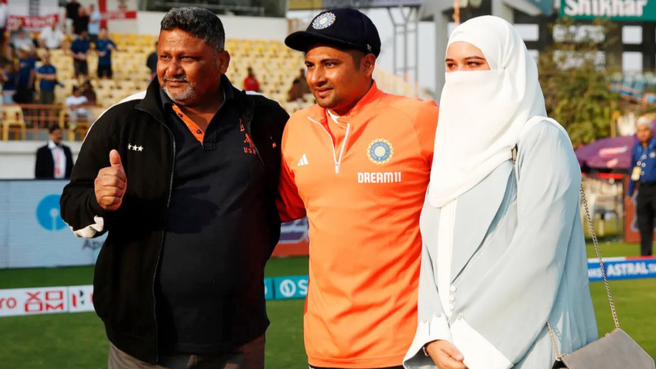 সরফরাজের বাবাকে গাড়ি উপহার দিতে চায় মাহিন্দ্রা