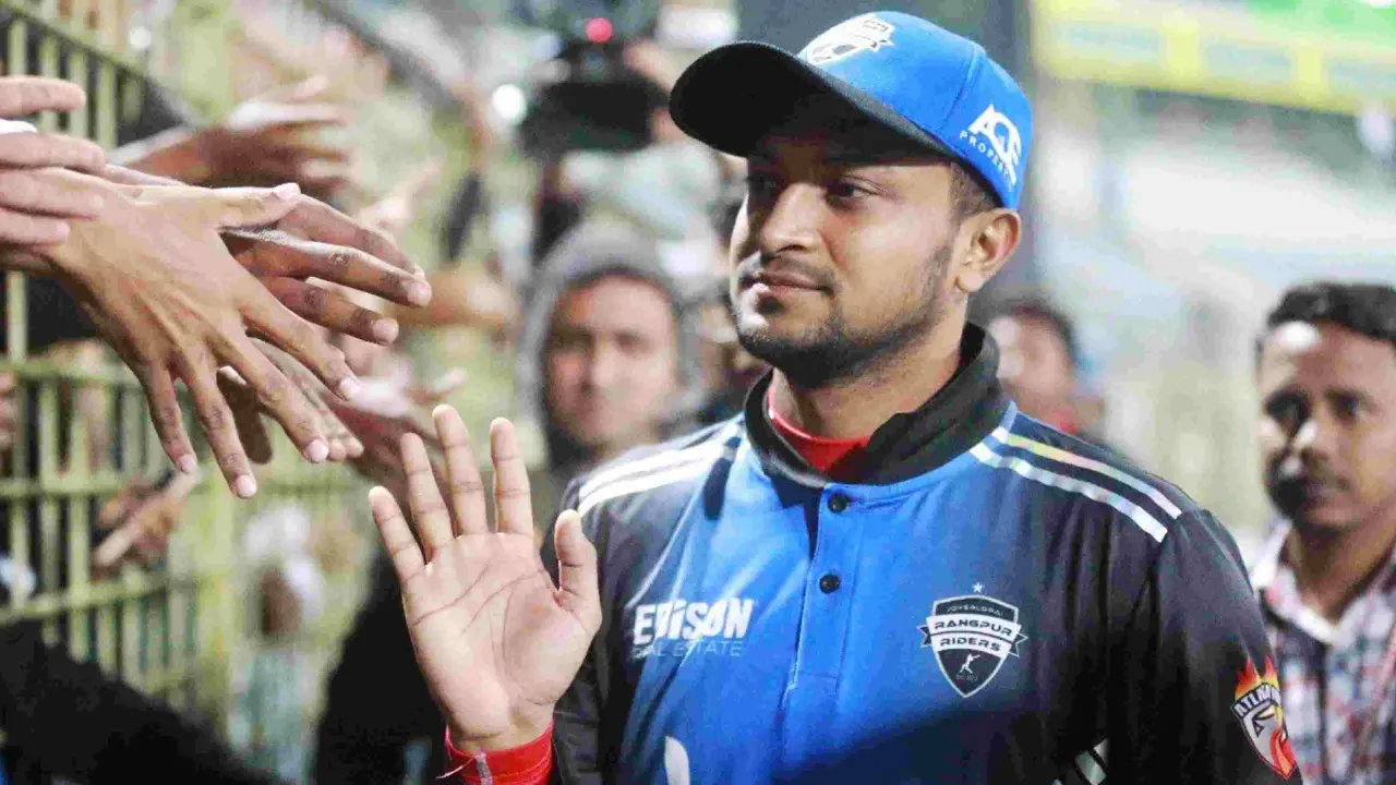 দর্শকদের ‘ভুয়া-ভুয়া’ স্লোগান নিয়ে মুখ খুললেন সাকিব