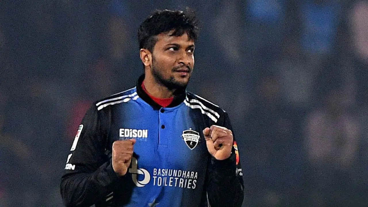 বিপিএলের উইকেট নিয়ে মুখ খুললেন সাকিব