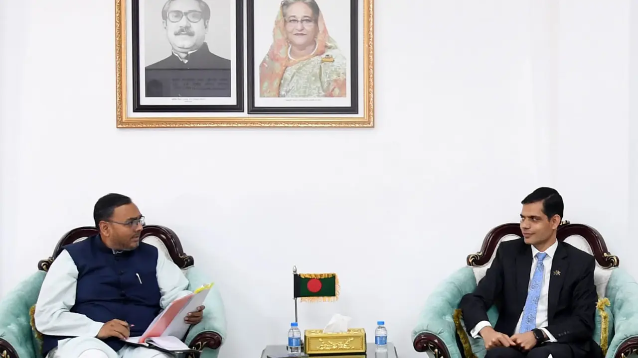 প্রধানমন্ত্রী রপ্তানির বাজার সম্প্রসারণে নির্দেশনা দিয়েছেন