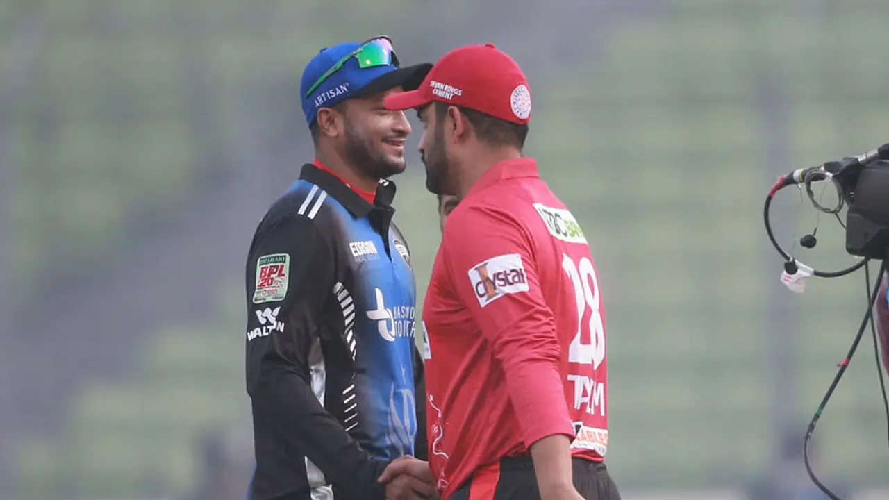 বন্ধুর কাছে হার না মানা কিংবা শত্রুকে হারানো