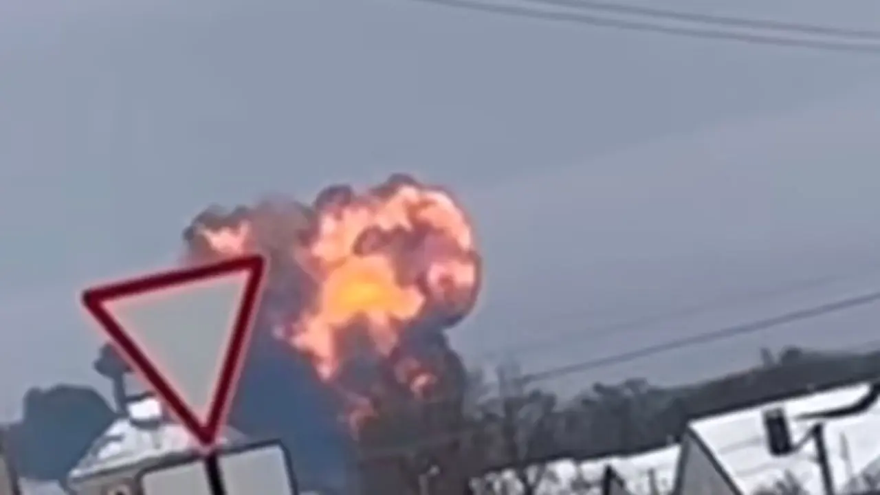 রাশিয়ার সামরিক বিমান বিধ্বস্তে নিহত ৭৪
