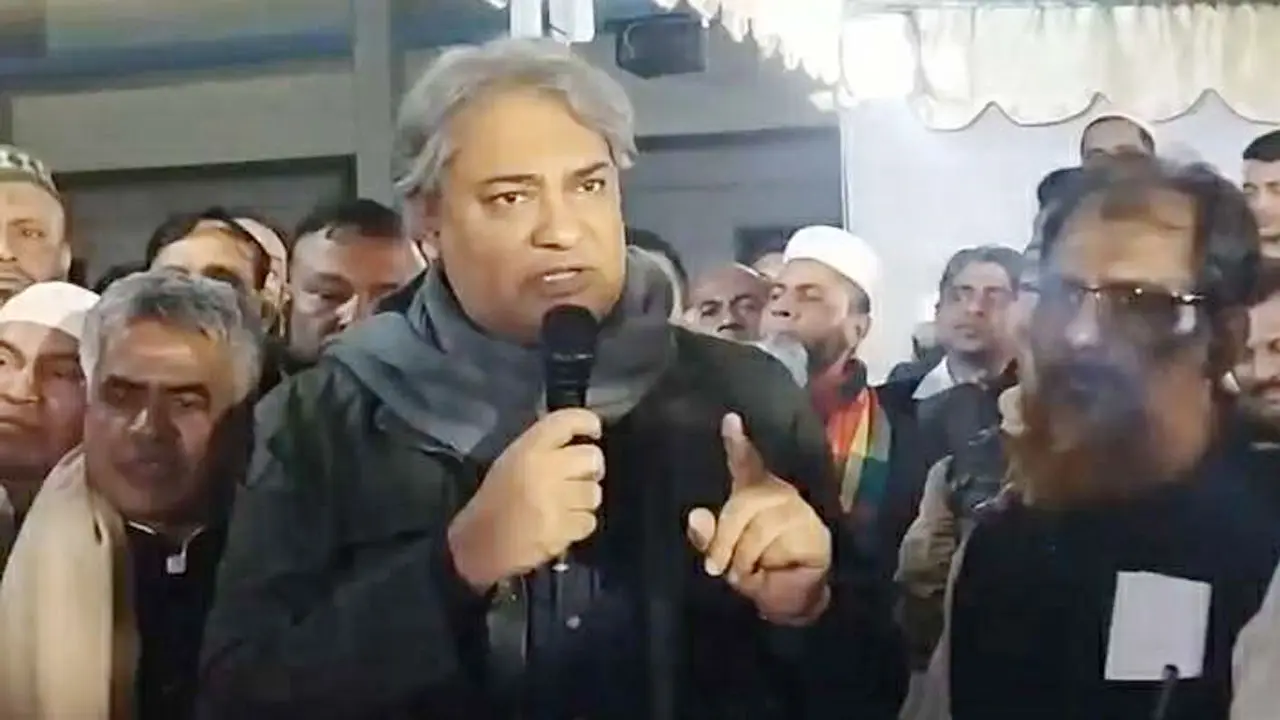 ভোট বর্জনকারীদের জনগণ প্রত্যাখ্যান করেছে : তথ্য প্রতিমন্ত্রী