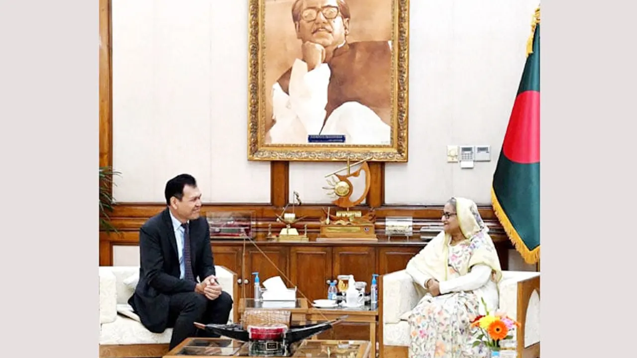 শেখ হাসিনার পুনরায় প্রধানমন্ত্রী হওয়া জরুরি ছিল : এডিবি
