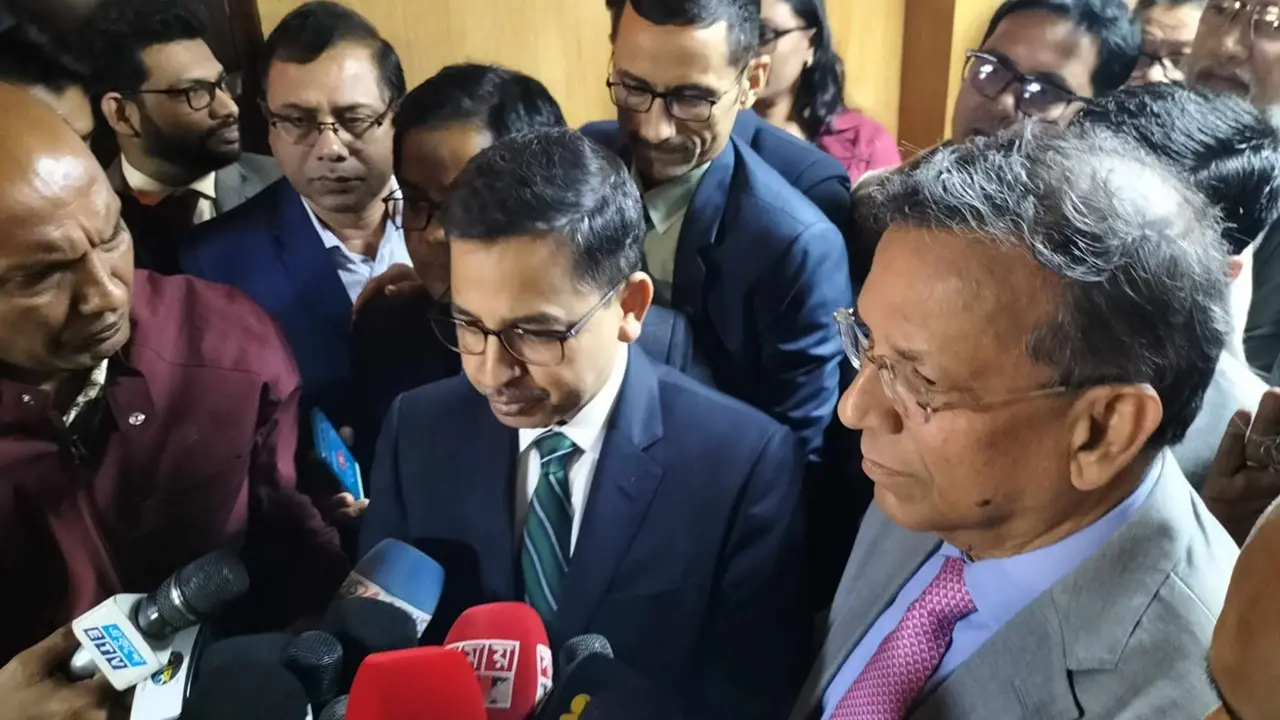 নির্বাচন ঘিরে কূটনৈতিক সংকটের আর কোনো সম্ভাবনা নেই : আইনমন্ত্রী 