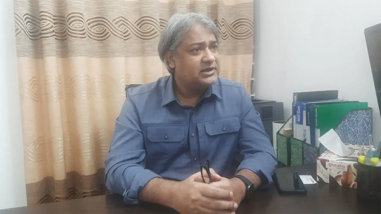 গুজবকারীদের জবাবদিহিতায় আনতে কাঠামো তৈরির কথা ভাবছে সরকার