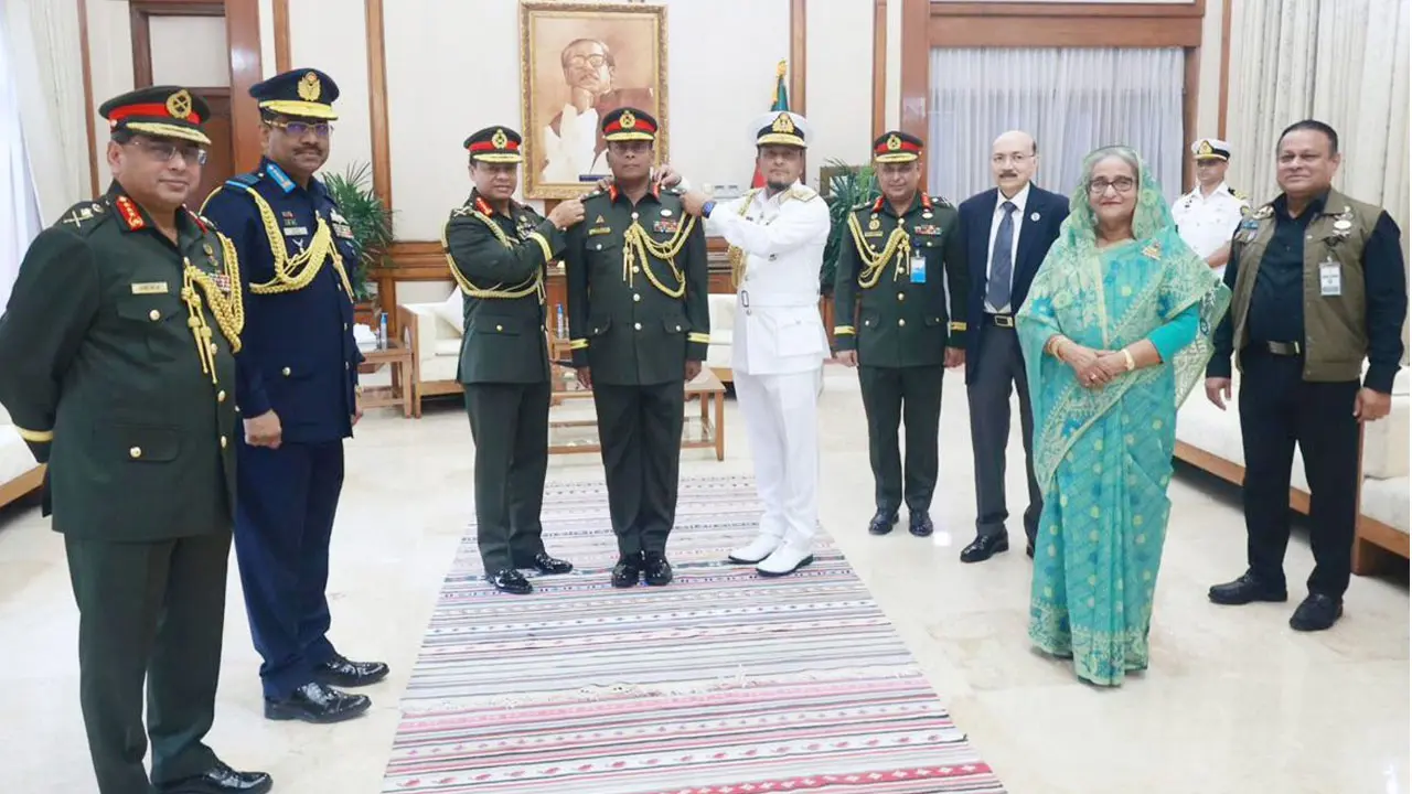 লেফটেন্যান্ট জেনারেল র্যাংক ব্যাজ পেলেন নতুন পিএসও