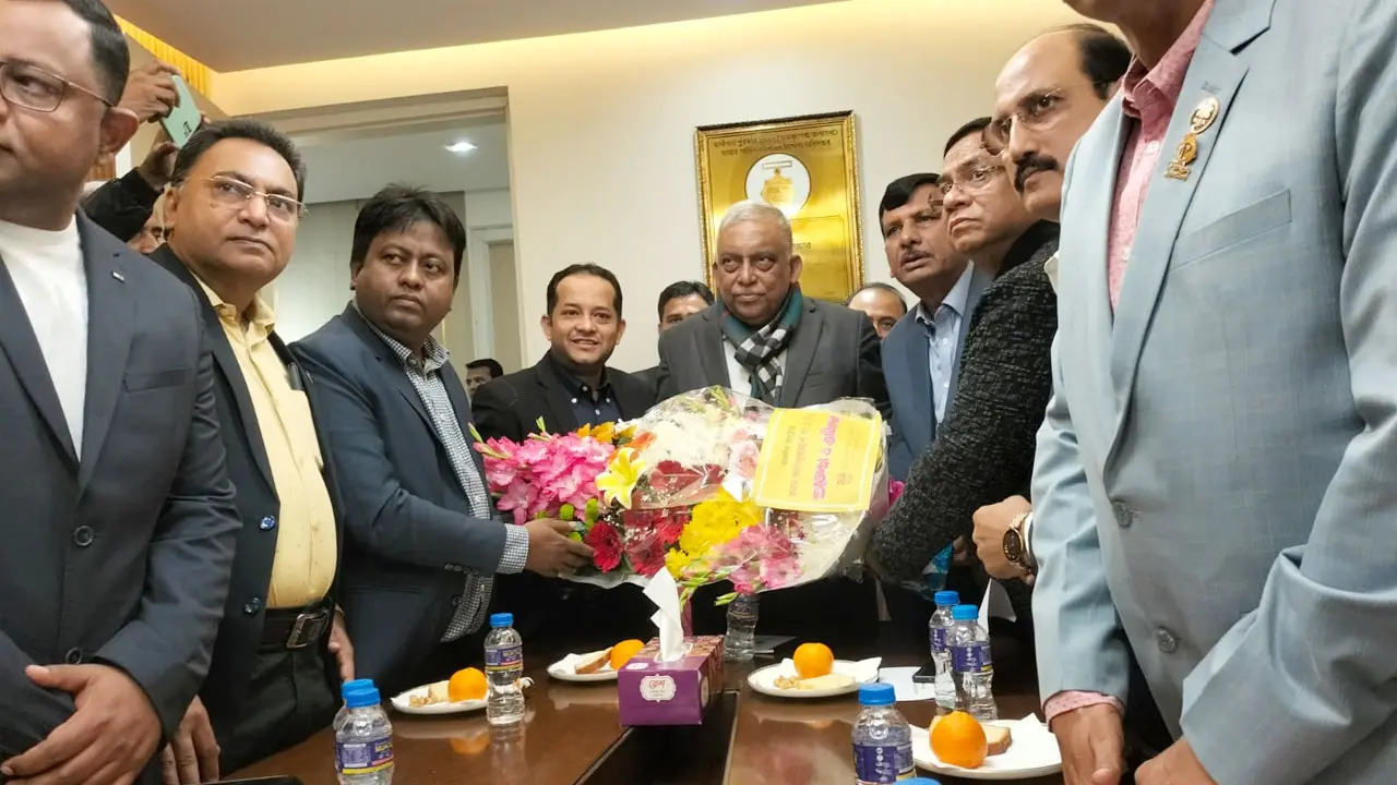স্বর্ণালংকার পরিবহনে পুলিশি হয়রানি বন্ধের দাবি বাজুসের