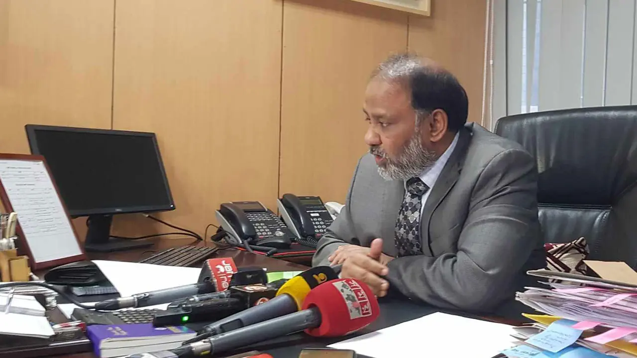 ‘রাজনৈতিক প্রভাবমুক্ত থেকে ঋণ খেলাপিদের ধরা হবে’