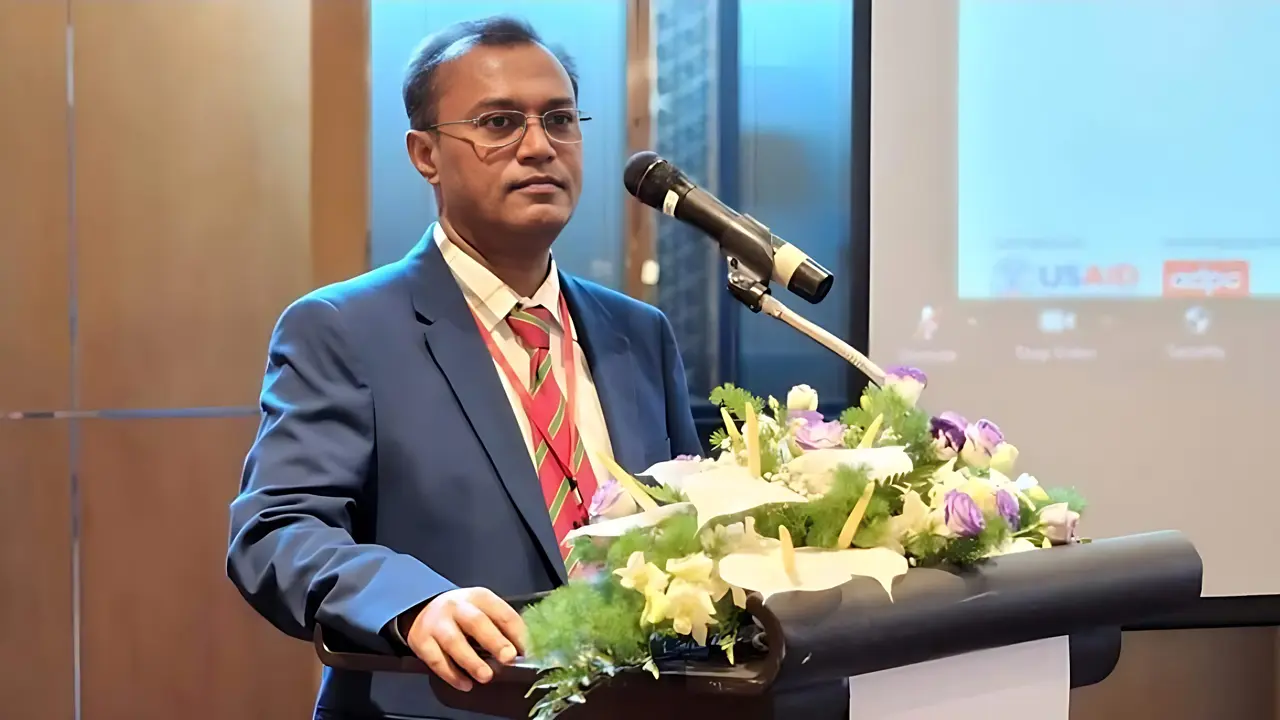 দ্বিতীয় গ্রেডে পদোন্নতি পেলেন স্বাস্থ্যের অতিরিক্ত ডিজি