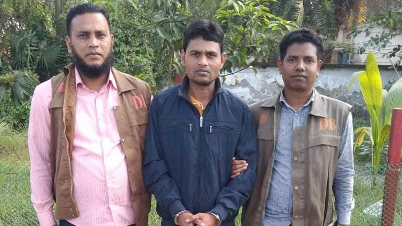 পুলিশ হত্যা মামলায় বরগুনায় ছাত্রদল নেতা গ্রেপ্তার